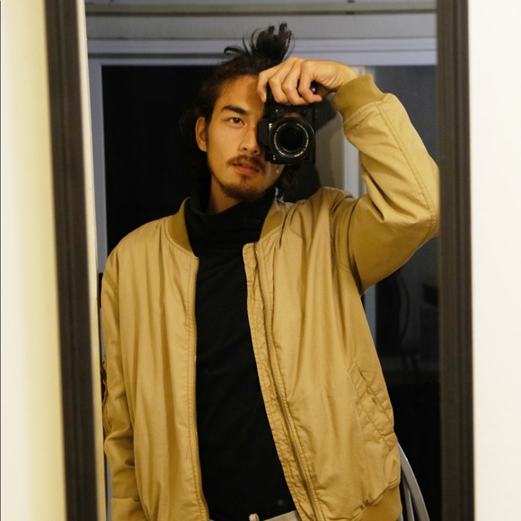 beige_jacket